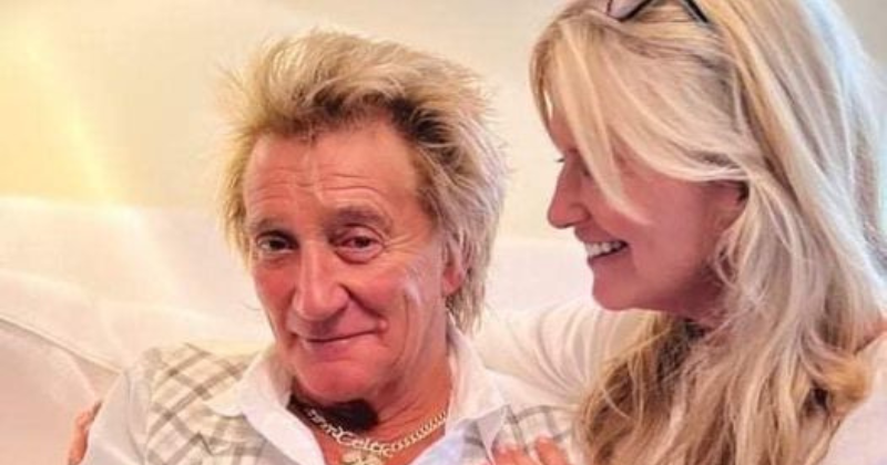 Rod Stewart expands his family.